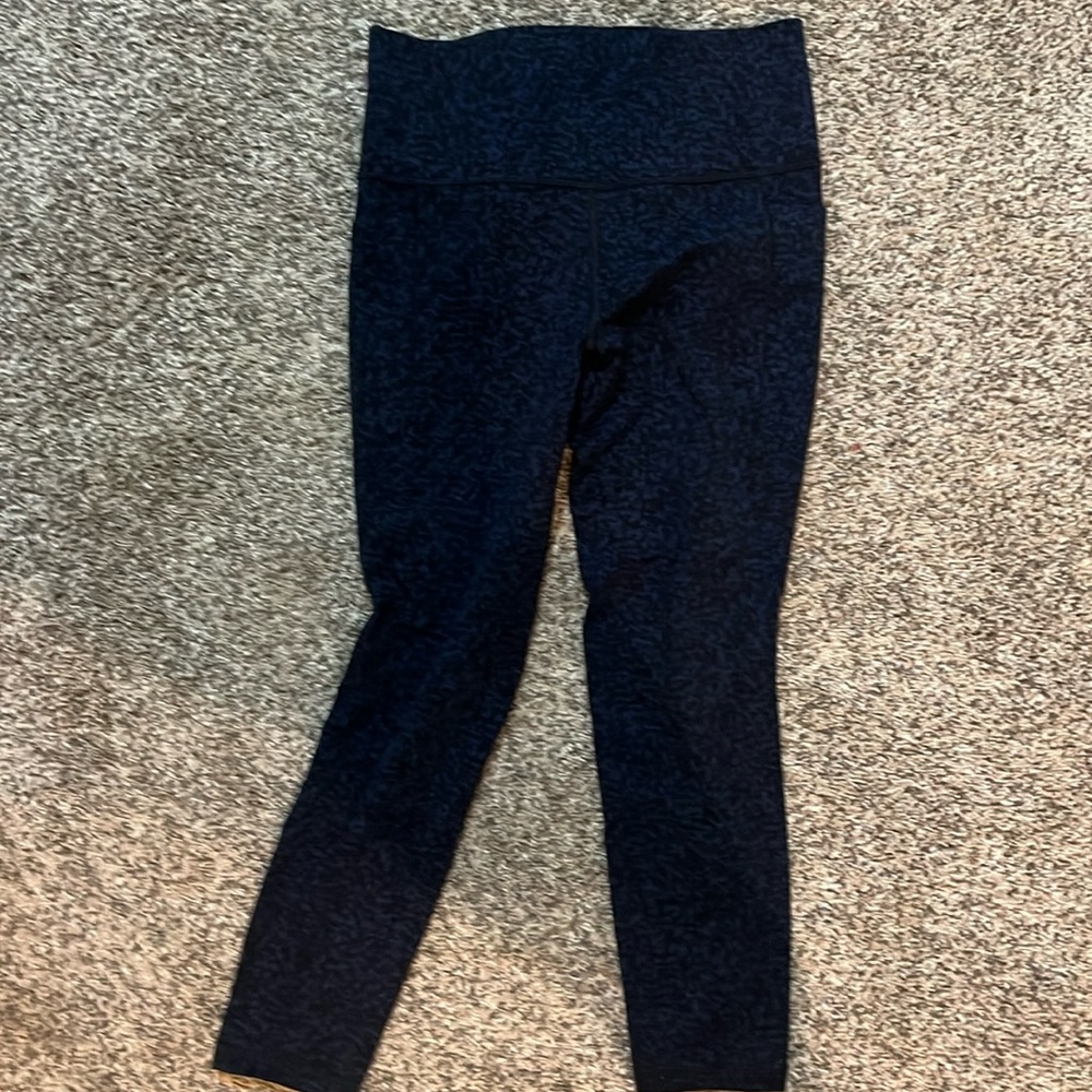 Athleta Salutation leggings size medium